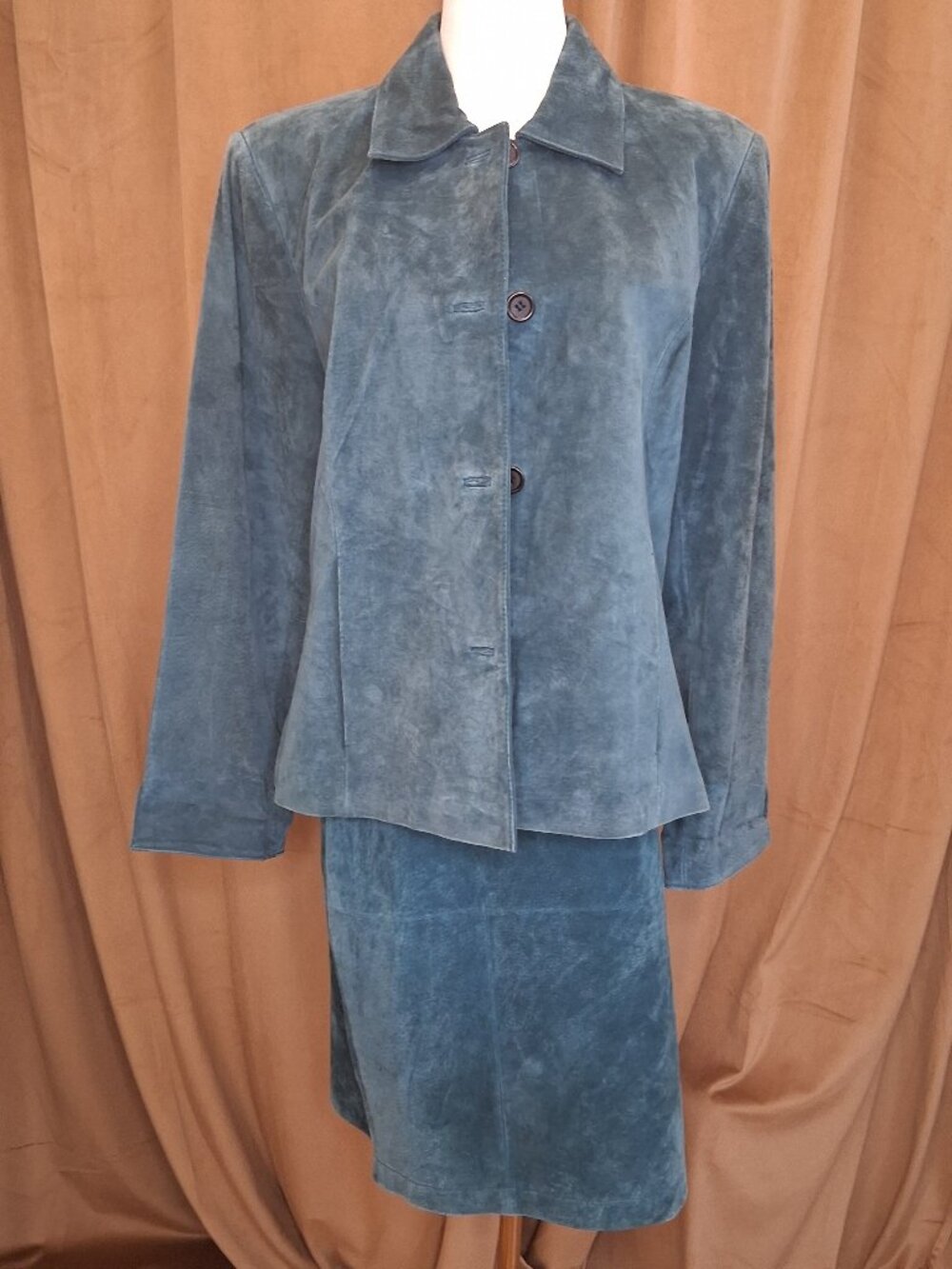 Guillaume Vintage 2 Piece Teal Genuine Suede Skirt/Jacket Set Size L